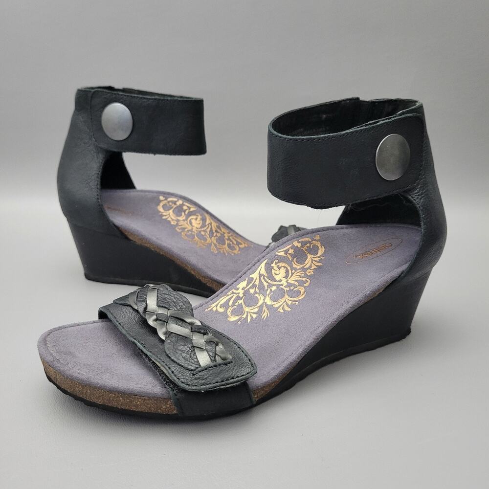 Aetrex Womens Becca Sandals Size 8.5 Black Leather Adjustable Strap Wedge Shoe